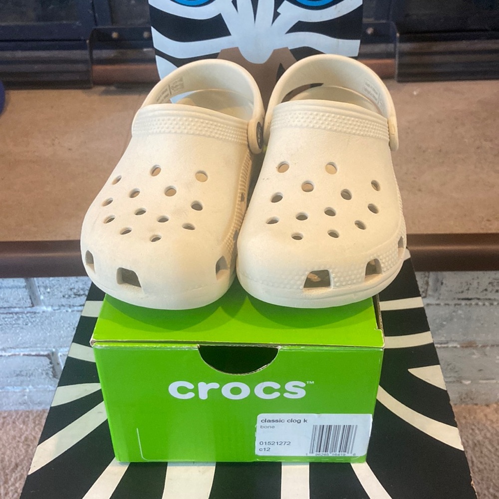 Kids Toddler Classic Clog crocs wheat size 12c used